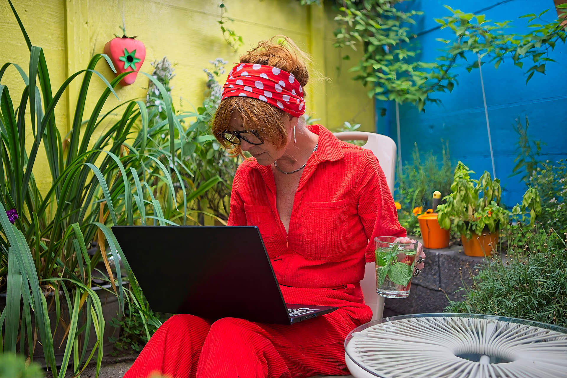 Clevo V650au Compact Portable Linux Notebook